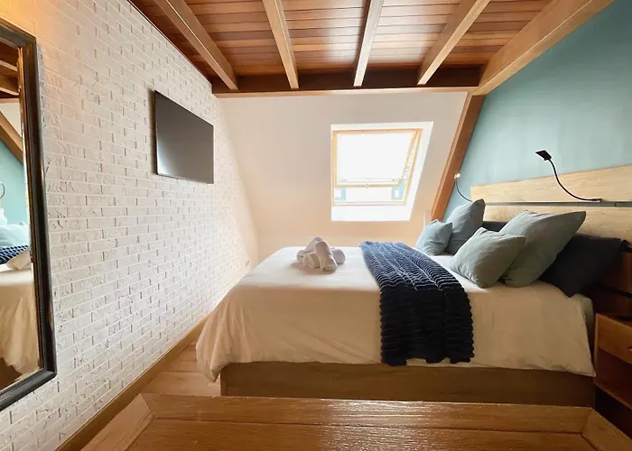 The Cliffs - Marcastelos